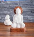 Buddha aus Alabaster und Holz